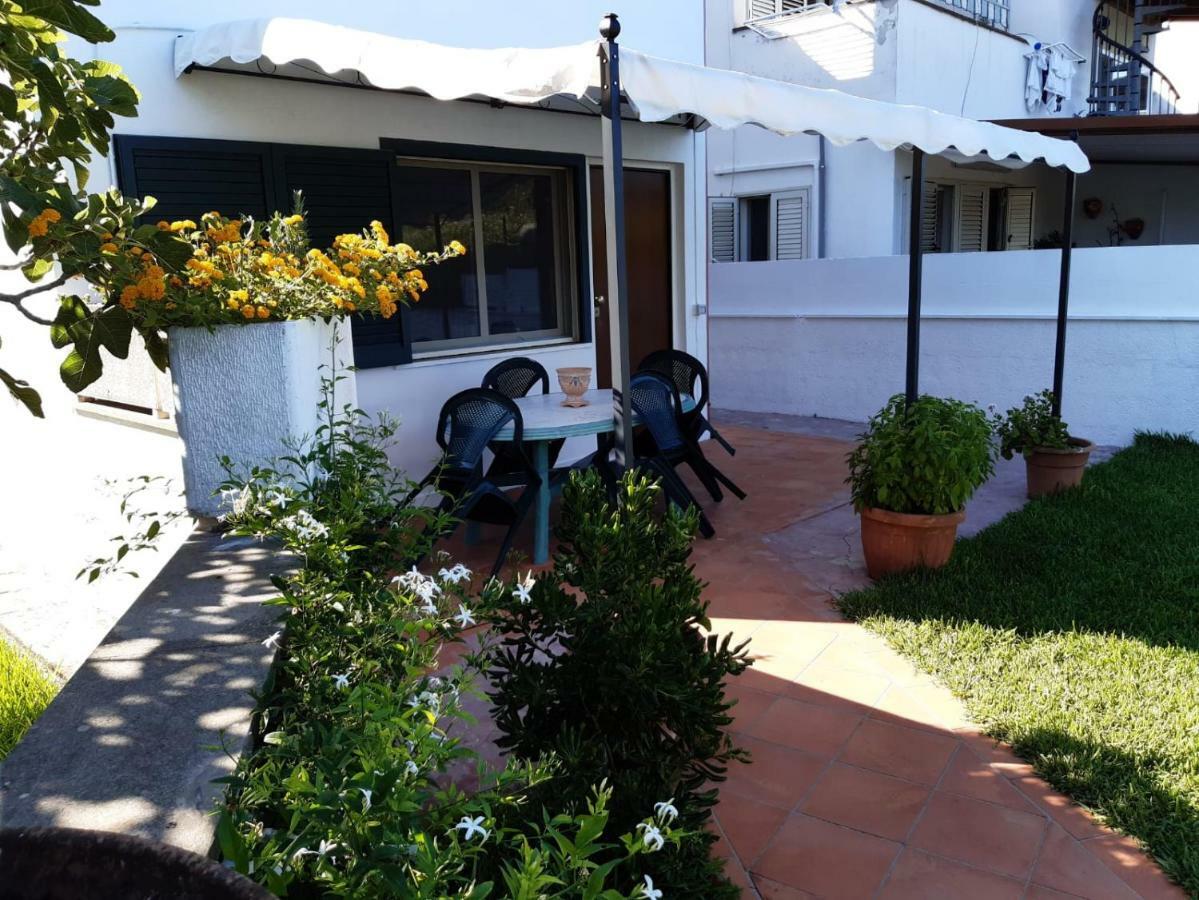 Casa Vacanza Villa Uggiano La Chiesa Exterior photo